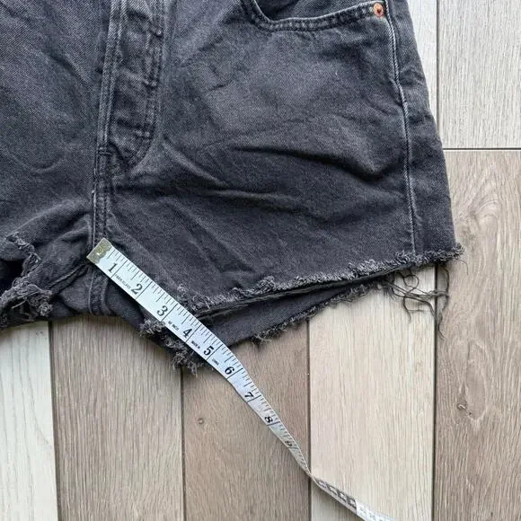 Levis black denim shorts grunge - Picture 3 of 4